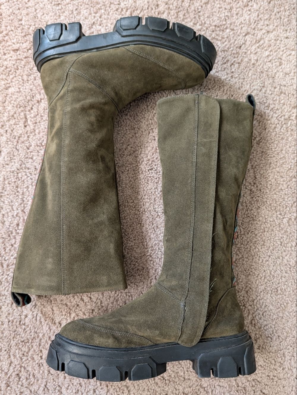 Farm Rio Womens Army Green Suede Embroidered Calf High Lug Sole Boots Size 9.5 - Picture 3 of 12